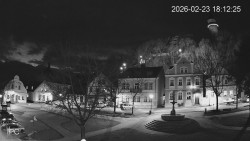 Náměstí, Hrad a Trůba