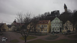 Náměstí, Hrad a Trůba