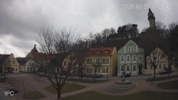 Náměstí, Hrad a Trůba