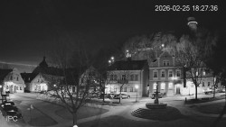 Náměstí, Hrad a Trůba