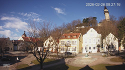 Náměstí, Hrad a Trůba