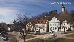 Náměstí, Hrad a Trůba