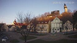 Náměstí, Hrad a Trůba