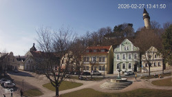 Náměstí, Hrad a Trůba