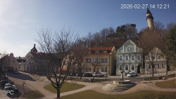 Náměstí, Hrad a Trůba