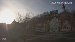 Náměstí, Hrad a Trůba