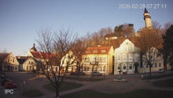 Náměstí, Hrad a Trůba