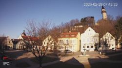 Náměstí, Hrad a Trůba