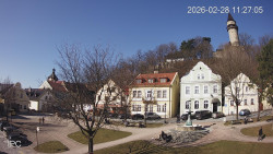 Náměstí, Hrad a Trůba