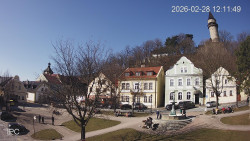 Náměstí, Hrad a Trůba