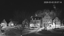 Náměstí, Hrad a Trůba