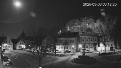 Náměstí, Hrad a Trůba