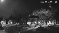 Náměstí, Hrad a Trůba