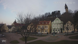 Náměstí, Hrad a Trůba