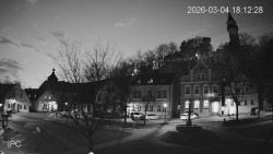 Náměstí, Hrad a Trůba