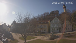 Náměstí, Hrad a Trůba