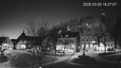 Náměstí, Hrad a Trůba