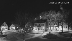 Náměstí, Hrad a Trůba