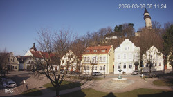 Náměstí, Hrad a Trůba