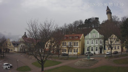 Náměstí, Hrad a Trůba