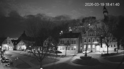 Náměstí, Hrad a Trůba