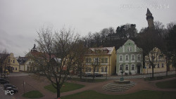 Náměstí, Hrad a Trůba