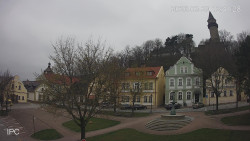 Náměstí, Hrad a Trůba