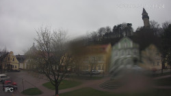 Náměstí, Hrad a Trůba