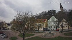 Náměstí, Hrad a Trůba