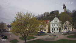 Náměstí, Hrad a Trůba