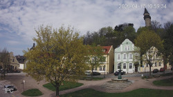 Náměstí, Hrad a Trůba