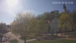 Náměstí, Hrad a Trůba