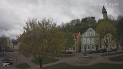 Náměstí, Hrad a Trůba