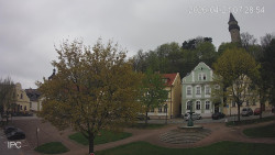 Náměstí, Hrad a Trůba