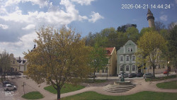 Náměstí, Hrad a Trůba