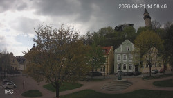 Náměstí, Hrad a Trůba