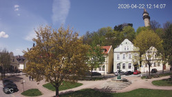 Náměstí, Hrad a Trůba