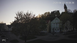 Náměstí, Hrad a Trůba