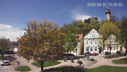 Náměstí, Hrad a Trůba