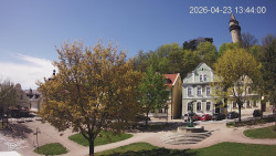 Náměstí, Hrad a Trůba