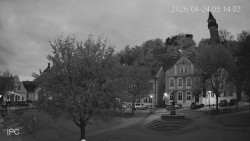 Náměstí, Hrad a Trůba