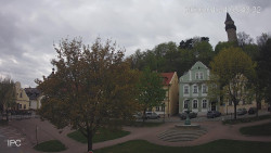 Náměstí, Hrad a Trůba