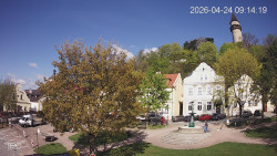 Náměstí, Hrad a Trůba