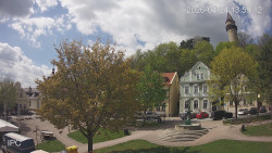 Náměstí, Hrad a Trůba