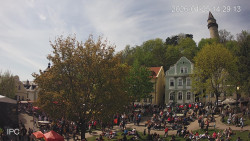 Náměstí, Hrad a Trůba