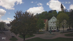 Náměstí, Hrad a Trůba