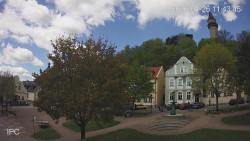 Náměstí, Hrad a Trůba