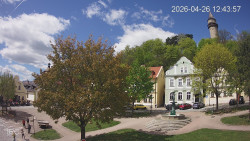 Náměstí, Hrad a Trůba