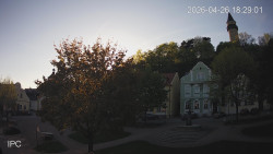 Náměstí, Hrad a Trůba