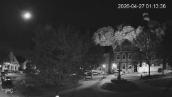 Náměstí, Hrad a Trůba